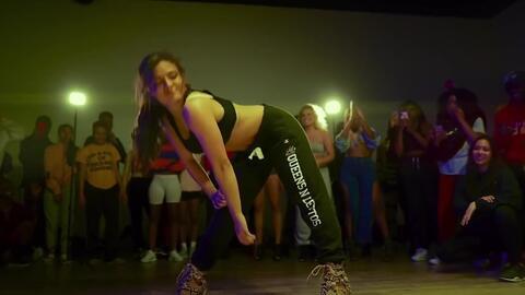 斗舞成人男士舞蹈视频,斗舞成人男士舞蹈风采展示