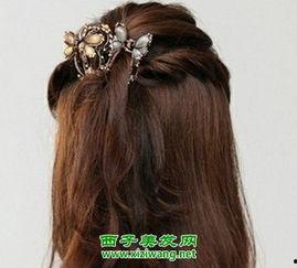 成人短发发型扎头发视频,跟随视频教程轻松扎发